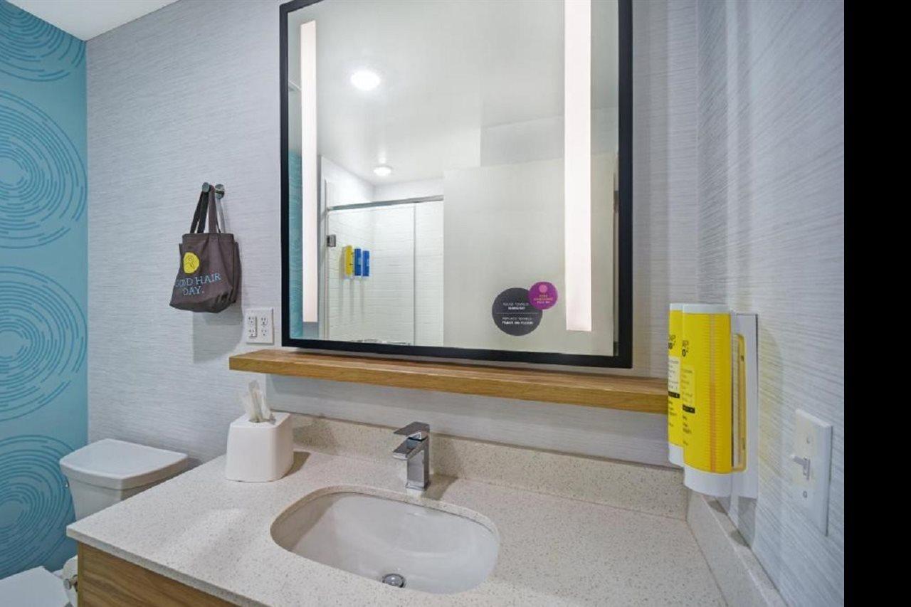 Отель Tru By Hilton Grand Rapids Airport Kentwood Экстерьер фото