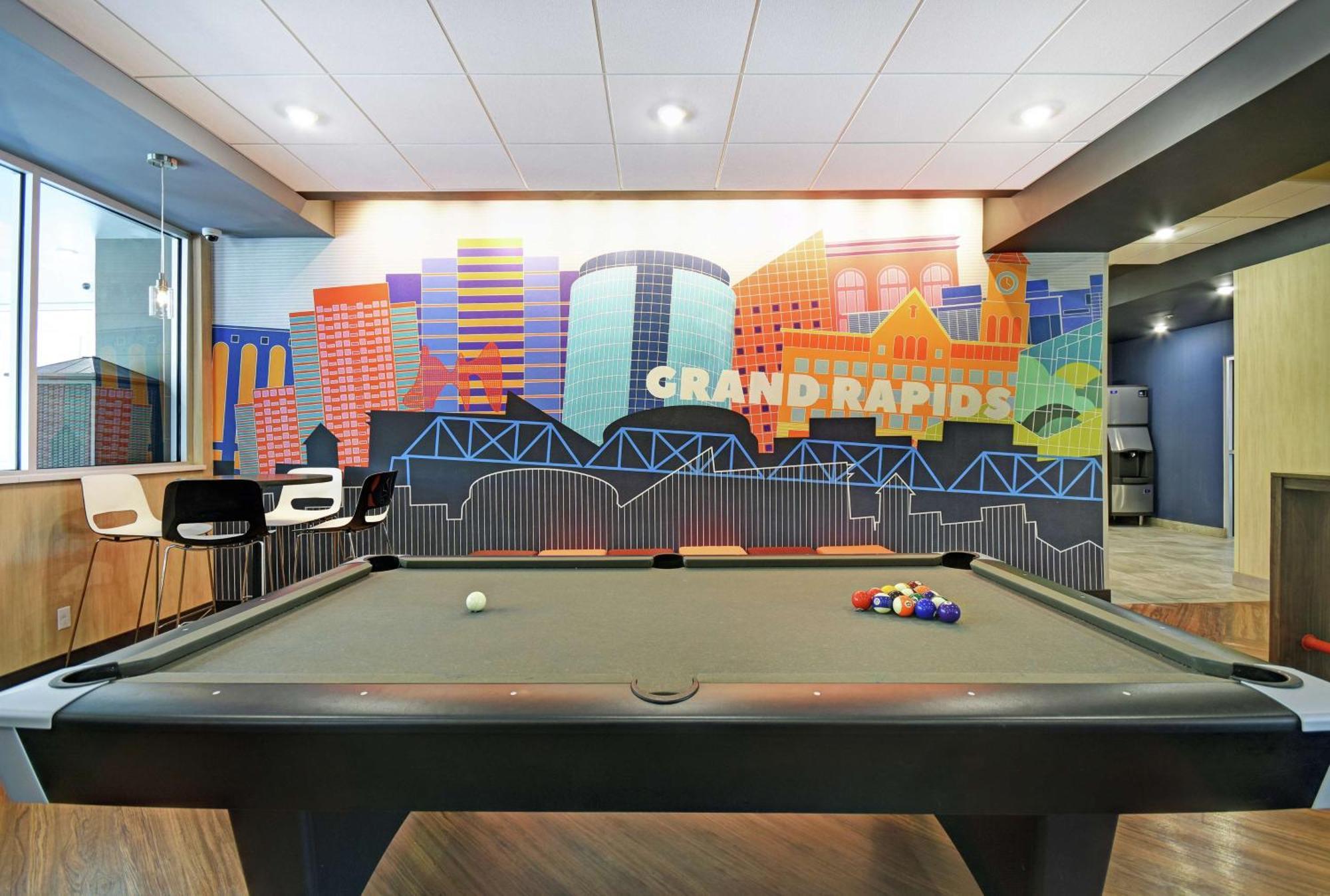 Отель Tru By Hilton Grand Rapids Airport Kentwood Экстерьер фото