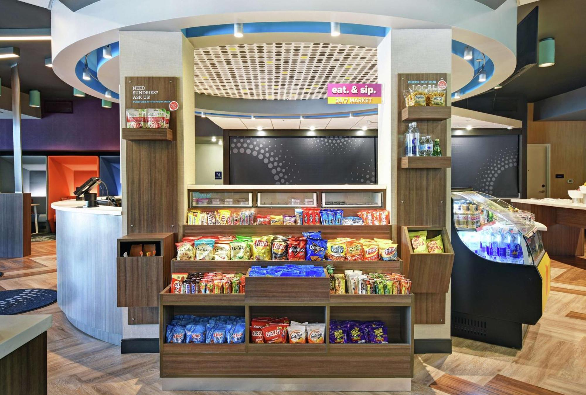 Отель Tru By Hilton Grand Rapids Airport Kentwood Экстерьер фото