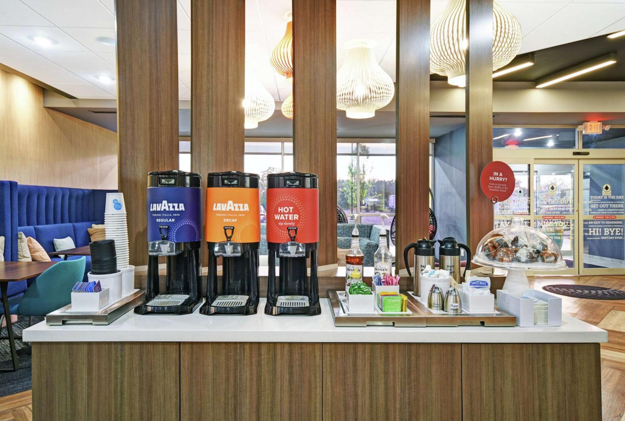 Отель Tru By Hilton Grand Rapids Airport Kentwood Экстерьер фото